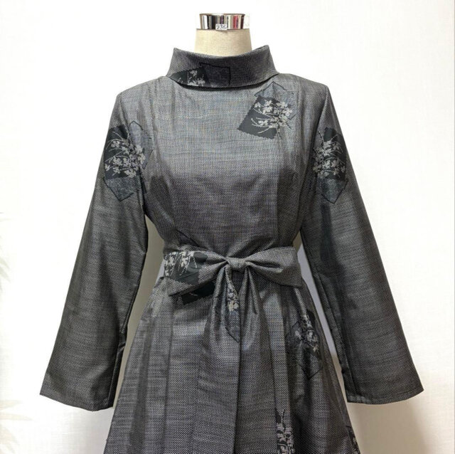 着物リメイク 大島紬花柄ワンピース ロング ロールカラー ゆったり L