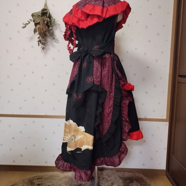 着物リメイク 目の前が赤く染まるワンピース | iichi 日々の暮らしを