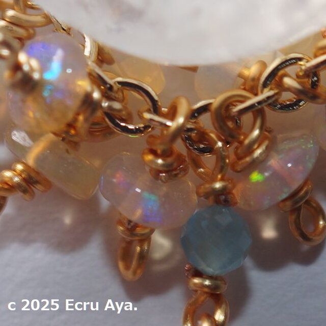 Noel*月明かり*レインボームーンストーンのピアス | iichi 日々の