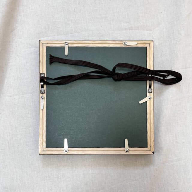 手刺繍 額装 | iichi 日々の暮らしを心地よくするハンドメイドや