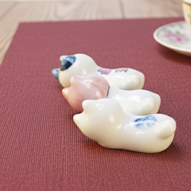 手描きねこ箸置き 3柄組【瀬戸焼】 | iichi 日々の暮らしを心地よく