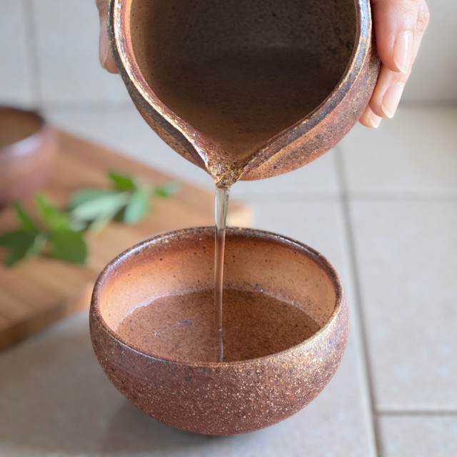 炎の色の片口｜湯冷まし・酒器・ドレッシング入れ｜焼締｜和陶器