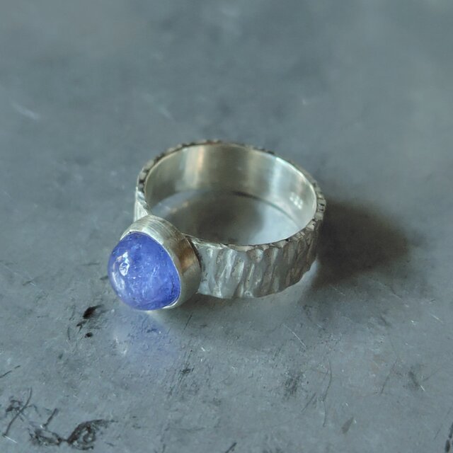タンザナイトシルバーリング#13.5〜14 | iichi 日々の暮らしを心地よく