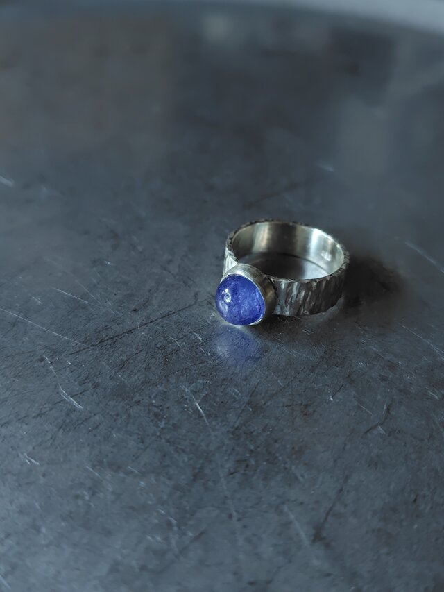 タンザナイトシルバーリング#13.5〜14 | iichi 日々の暮らしを心地よく