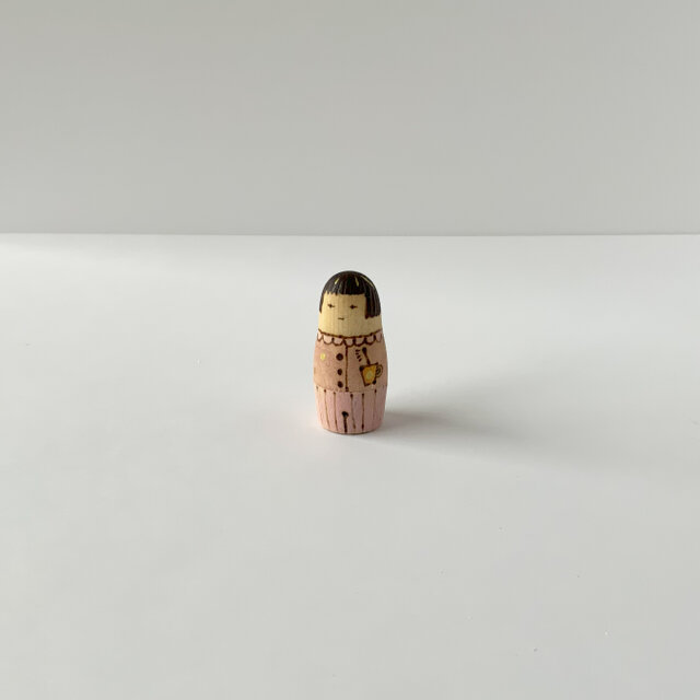 だんだんねむくなるマトリョーシカ Green | iichi 日々の暮らしを