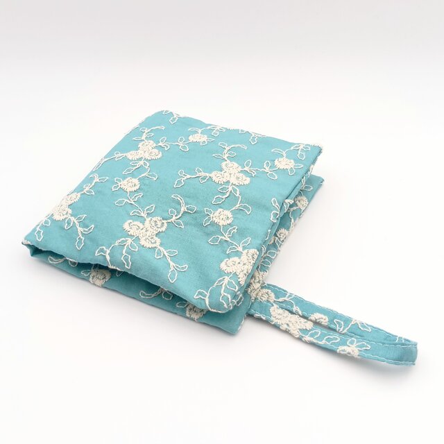 持ち手付き 薔薇柄刺繍 携帯ティッシュケース 箱ティッシュから詰替え