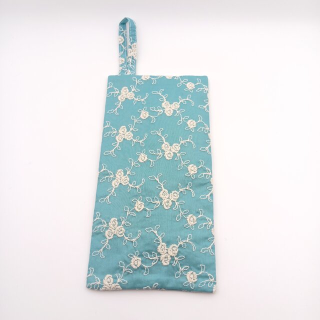持ち手付き 薔薇柄刺繍 携帯ティッシュケース 箱ティッシュから詰替え