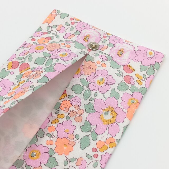 リバティ 携帯ティッシュケース BOXティッシュから詰替え ベッツィ