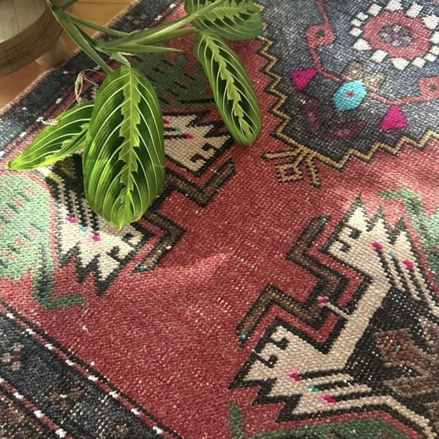 48×102 深みある赤茶色×グレイ メダリオン トルコヴィンテージラグ