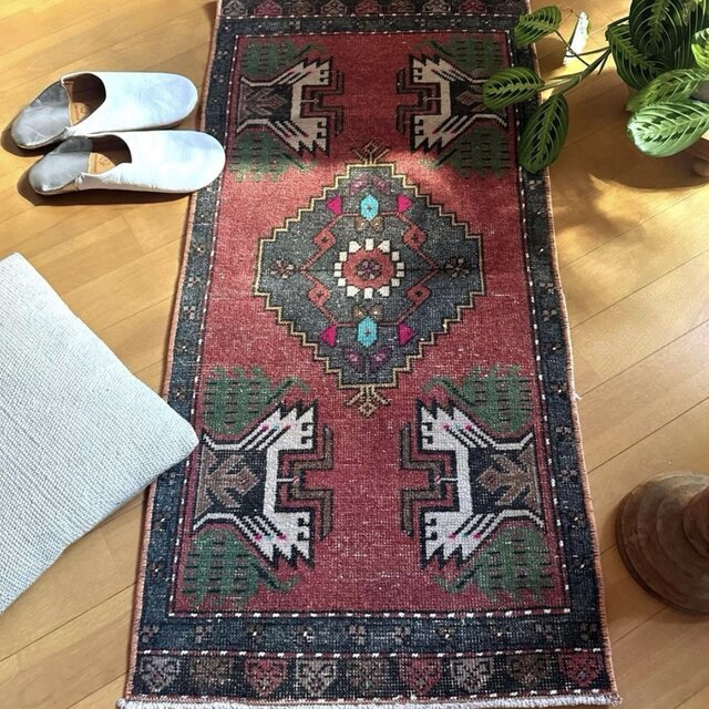 48×102 深みある赤茶色×グレイ メダリオン トルコヴィンテージラグ