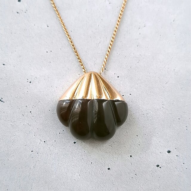 美品【希少】1960年代 トリファリ ヴィンテージ ネックレス TRIFARI 》 brown lucite shell トリファリ ヴィンテージネックレス