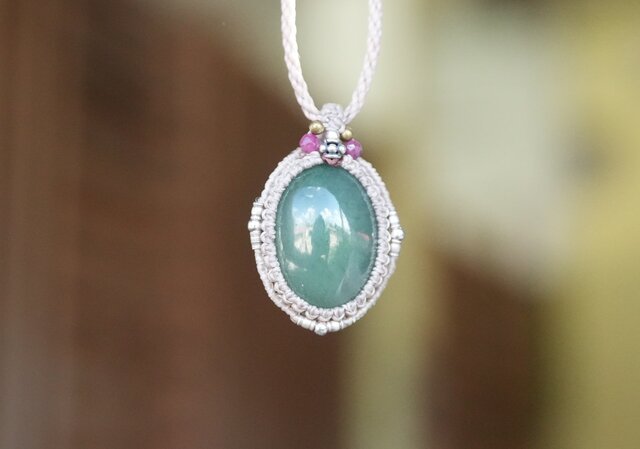 深い緑ミャンマーJede☆翡翠☆ マクラメネックレス1952 | iichi 日々の