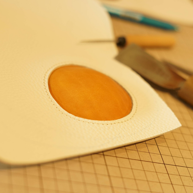DAYSART（デイズアート） 本革レザーマウスパッド 目玉焼きモチーフ