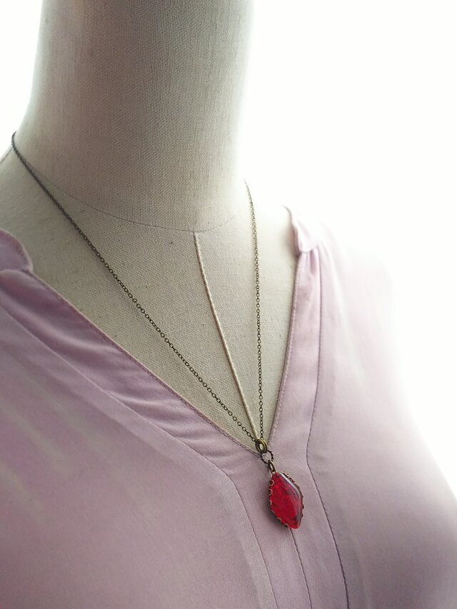 ヴィンテージ レア 真っ赤な薔薇のインタリオ／菱形 クラシカル