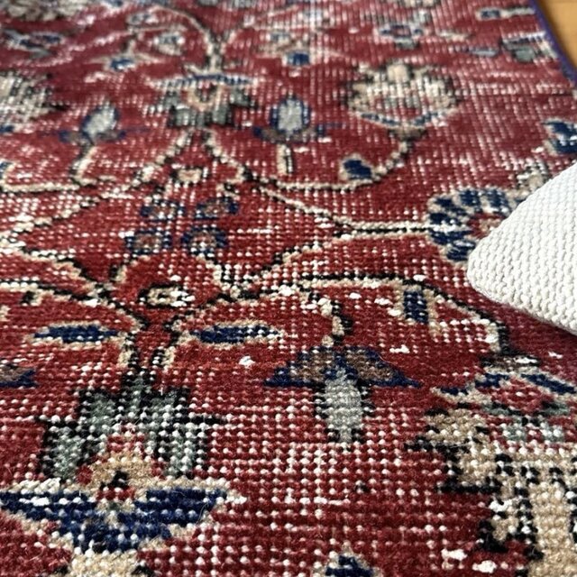 104×154 深みある赤色のボタニカル柄 擦れシャビー トルコヴィンテージ