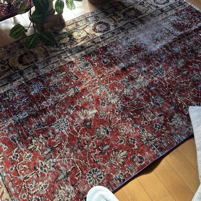 104×154 深みある赤色のボタニカル柄 擦れシャビー トルコヴィンテージ