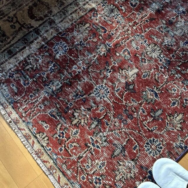 104×154 深みある赤色のボタニカル柄 擦れシャビー トルコヴィンテージ