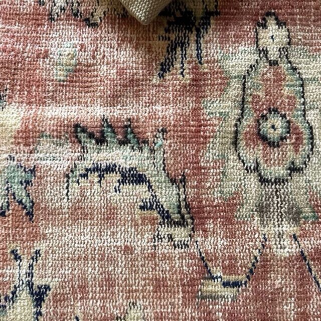 113×123レアな正方形 くすみピンクボタニカル トルコヴィンテージラグ