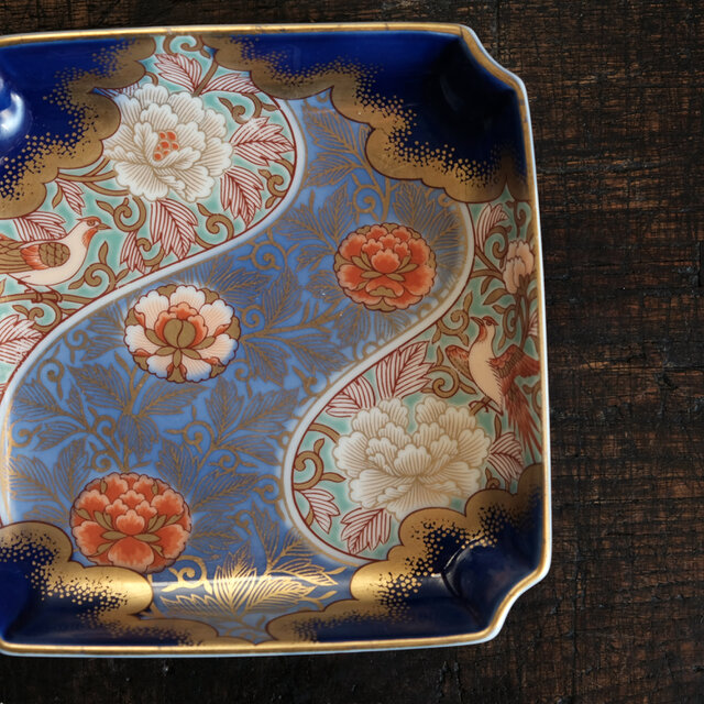 ゴージャスな色彩◇有田焼 深川製磁 花鳥文色絵金彩正方皿 和食器 高級