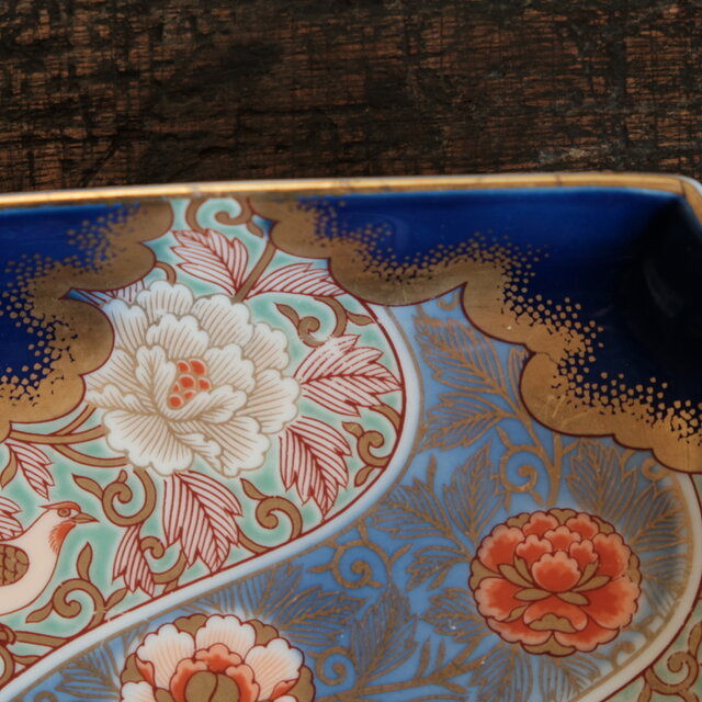 ゴージャスな色彩◇有田焼 深川製磁 花鳥文色絵金彩正方皿 和食器 高級