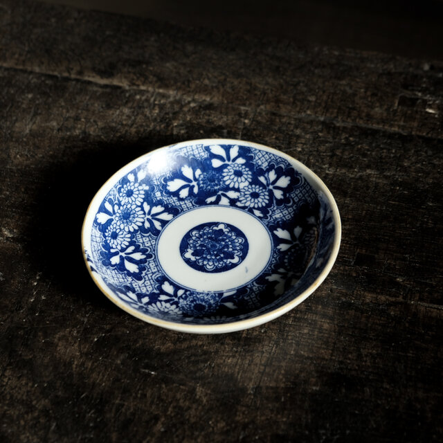 菊尽くし◇時代物 菊文印判皿 骨董・antiques 古道具 丁寧な暮らしに