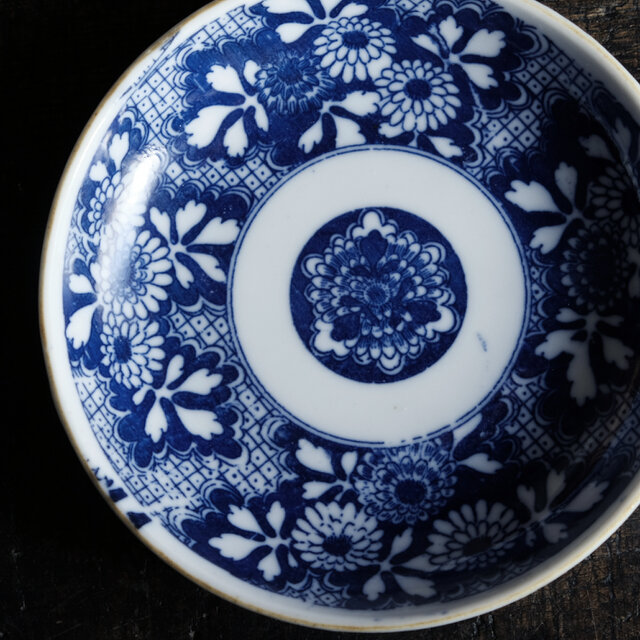 菊尽くし◇時代物 菊文印判皿 骨董・antiques 古道具 丁寧な暮らしに