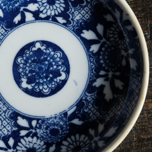 菊尽くし◇時代物 菊文印判皿 骨董・antiques 古道具 丁寧な暮らしに