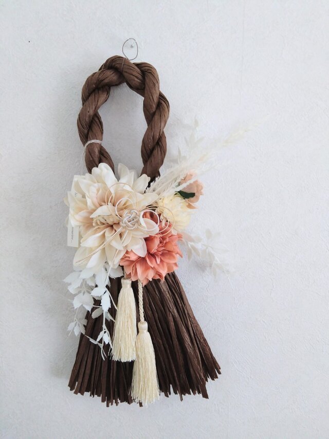 フレンチなお洒落しめ縄リースで新年を迎えませんか？（ブラウン