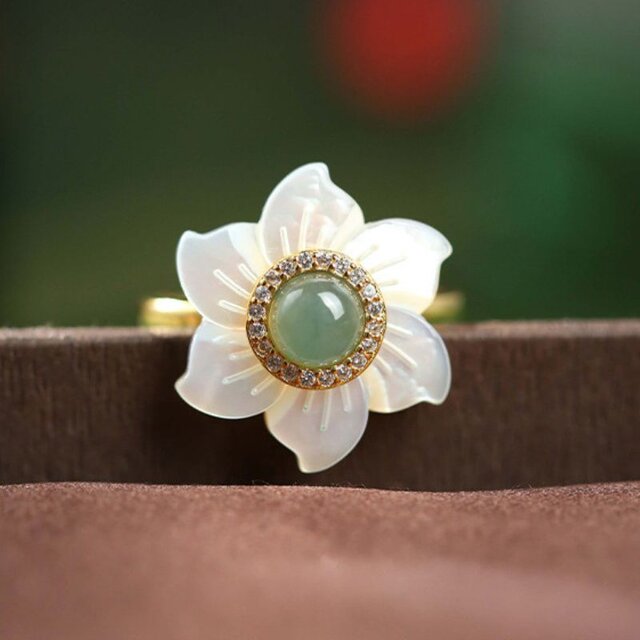 水仙の花のリング - 自然の美しさをそのまま指先に R445 | iichi 日々
