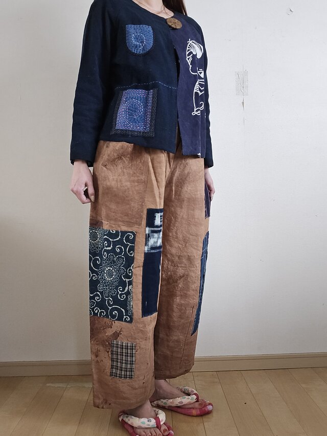 絣リメイク　幟旗柿渋染めノーカラージャケット　古布型染め　藍染木綿パッチワーク 絣リメイク 幟旗柿渋染めノーカラージャケット 古布型染め 藍染木綿