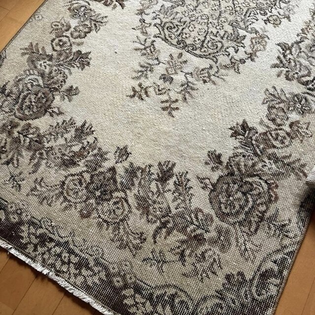 93×199 ベージュブラウン 花や実 メダリオン トルコヴィンテージラグ