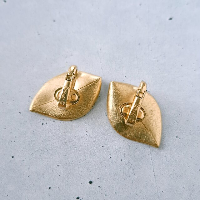 トリファリ TRIFARI ヴィンテージ ブローチ＆イヤリング セット TRIFARI》 gold leaf トリファリ ヴィンテージイヤリング | iichi 日々