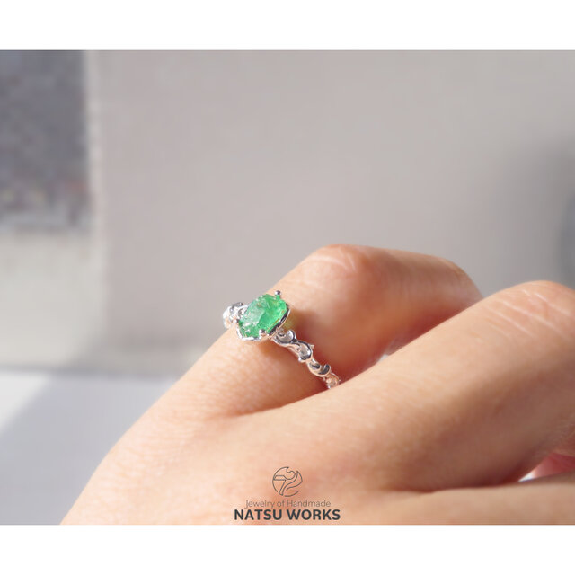 グリーン ガーネット リング / Mint Green Garnet Ring | iichi 日々の
