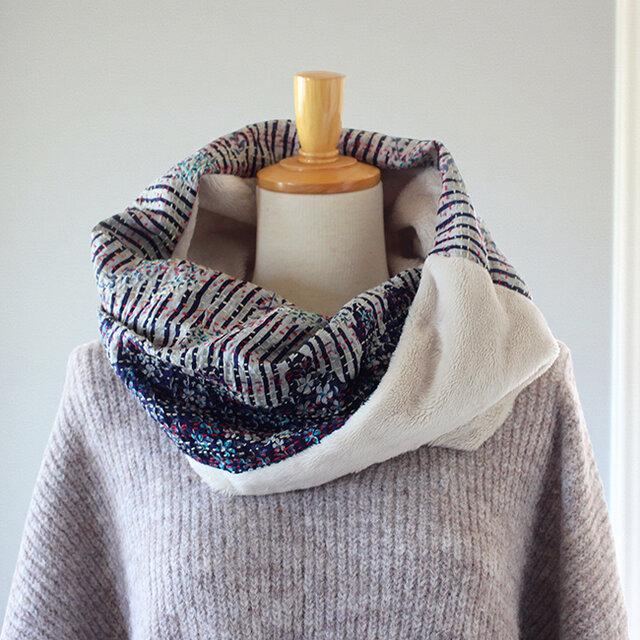 カンタ刺繍シルクとエコファーのねじりスヌードB | iichi 日々の暮らし