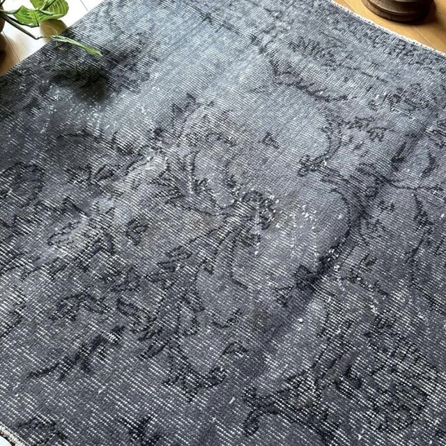 92.5×92.5 正方形 ダークグレイ ボタニカル トルコヴィンテージラグ
