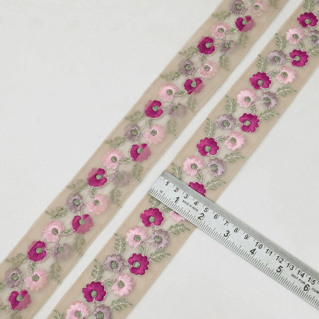 インド刺繍リボン50cm切り売り フラワー チュール ピンク地 4.5cm幅 花
