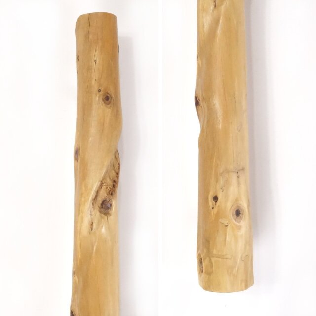 温泉流木】極太流木に螺旋を描く深い溝のドアハンドル・手すり 木製