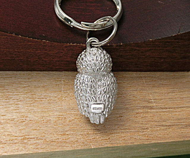 フクロウのキーホルダー』シルバー製/天然タンザナイト入り 【あなたの