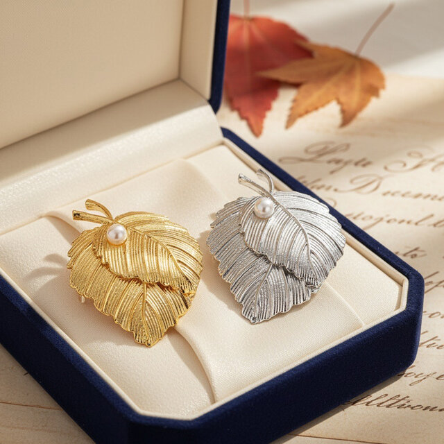 美品　  309 シルバーブローチ　バード　鳥　リーフ　葉 美品 309 シルバーブローチ バード 鳥 リーフ 葉 鳥と花のシルバー