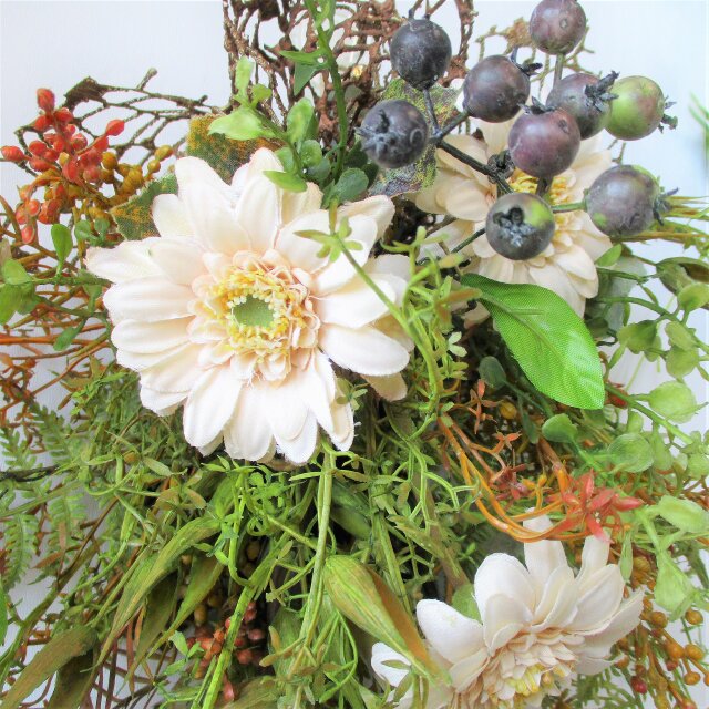 ガーベラ と ブラックベリー の ナチュラルスワッグ ns709 | iichi