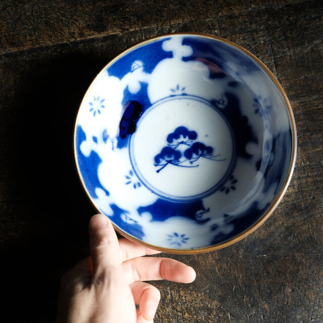 おめでたい絵付け◇松と梅。伊万里 松梅文染付鉢 碗 骨董/antiques