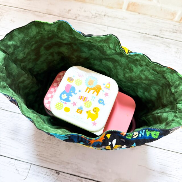ちょっと大きめ お弁当袋 【恐竜】 | iichi 日々の暮らしを心地よく