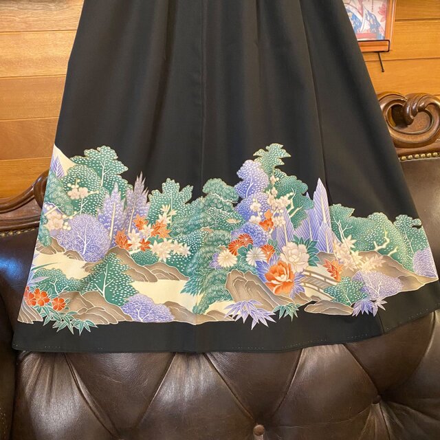 【訳あり】黒留袖 着物 リメイク ワンピース ドレス 和洋折衷 洗える 化繊 ハンドメイド レトロ 古着 と茅葺き、山水画の叙事詩 TKW-99 訳あり】黒留袖 着物 リメイク ワンピース ドレス 和洋折衷 洗える