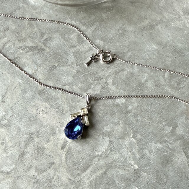 NT20-TRIFARI トリファリ・ヴィンテージネックレス Blue Topaz Foil