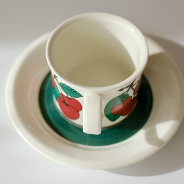 ARABIA Kirsikka C&S アラビア キルシッカ コーヒーカップ＆ソーサー①