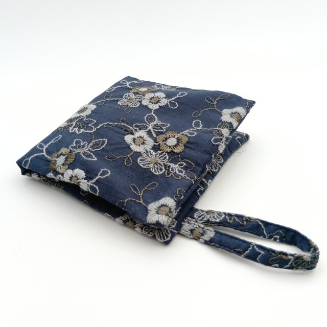 持ち手付き 華やか花柄刺繍 携帯ティッシュケース BOXティッシュから詰