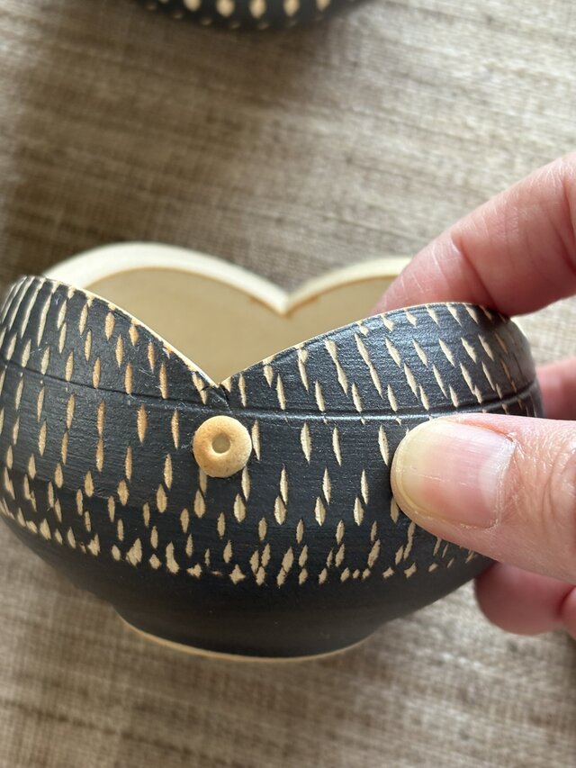 飛び鉋のボンボニエール（蓋物） | iichi 日々の暮らしを心地よくする