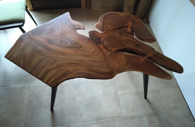 欅のライブエッジテーブル 〜欅・一枚板テーブル・サイドテーブル