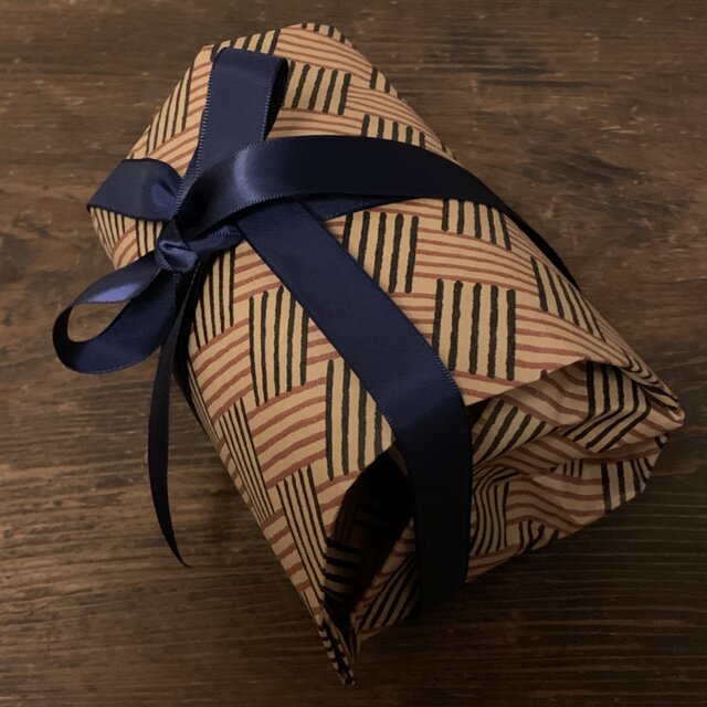 穴窯焼締 把手付き花入｜薪窯｜陶器｜一点もの | iichi 日々の暮らしを