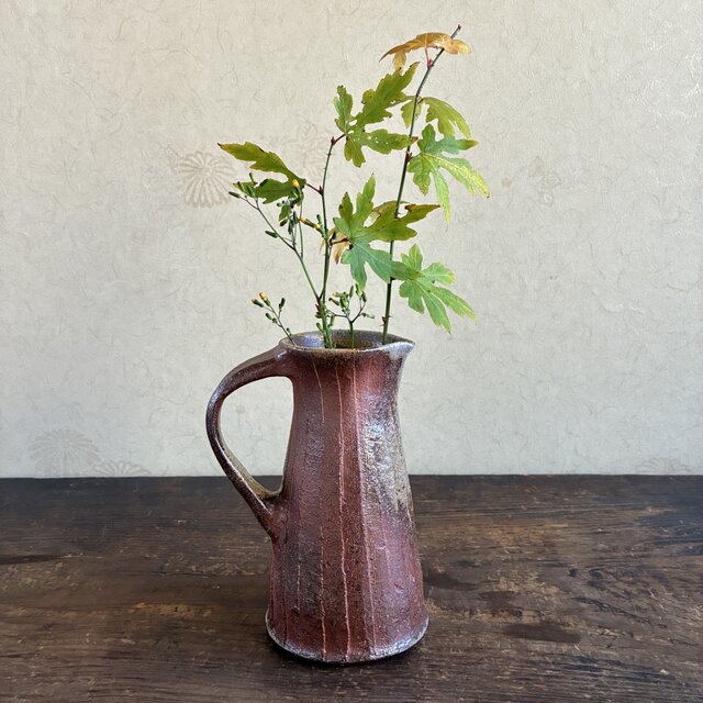 穴窯焼締 把手付き花入｜薪窯｜陶器｜一点もの | iichi 日々の暮らしを